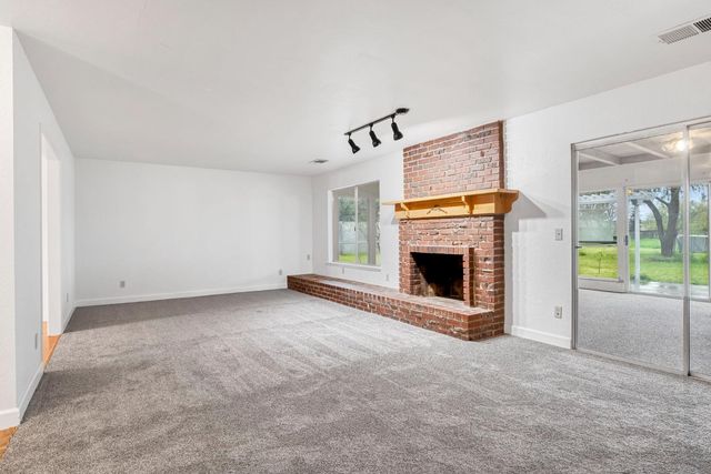 2203 N Cornelia Avenue, Fresno, CA 93722