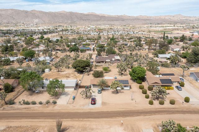 56616 Mountain View Trail, Yucca Valley, CA 92284