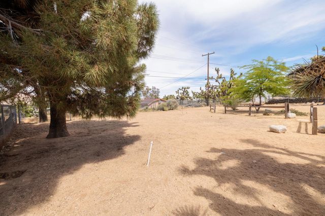 56616 Mountain View Trail, Yucca Valley, CA 92284