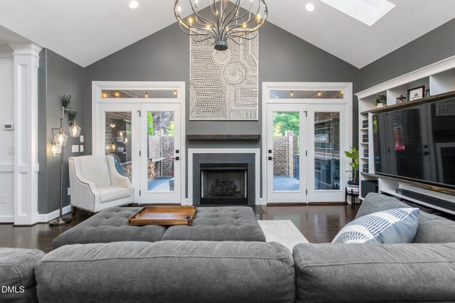 185 Balmoral Court, Burlington, NC 27215
