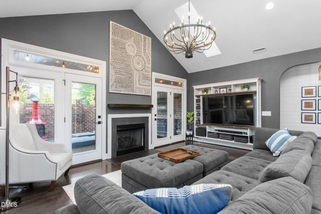 185 Balmoral Court, Burlington, NC 27215