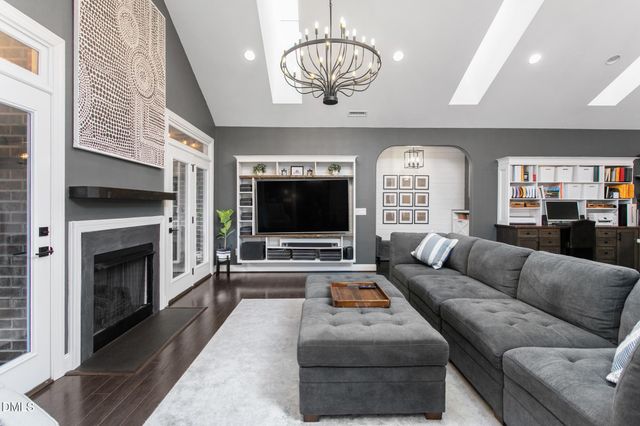 185 Balmoral Court, Burlington, NC 27215