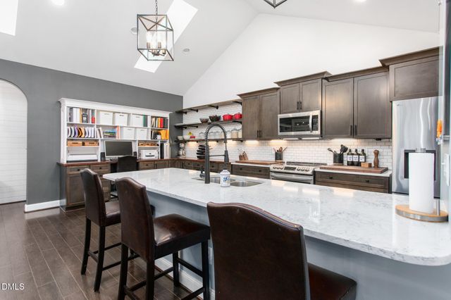 185 Balmoral Court, Burlington, NC 27215