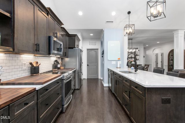 185 Balmoral Court, Burlington, NC 27215
