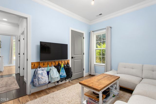 185 Balmoral Court, Burlington, NC 27215