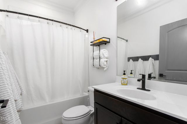 185 Balmoral Court, Burlington, NC 27215