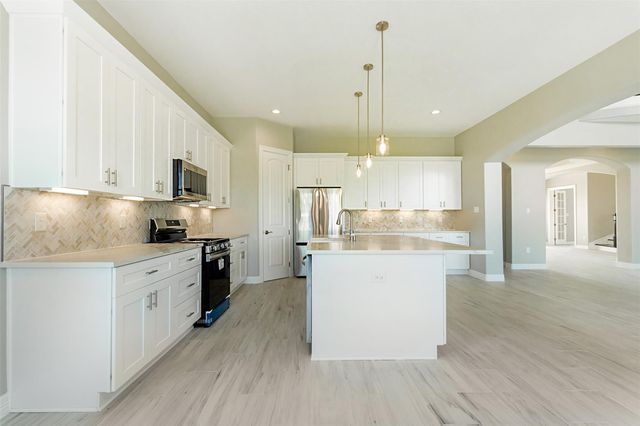 1714 Mackey Drive, Dickinson, TX 77539