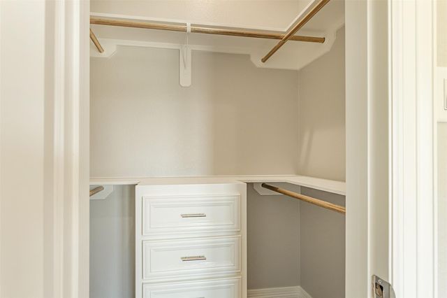 1714 Mackey Drive, Dickinson, TX 77539