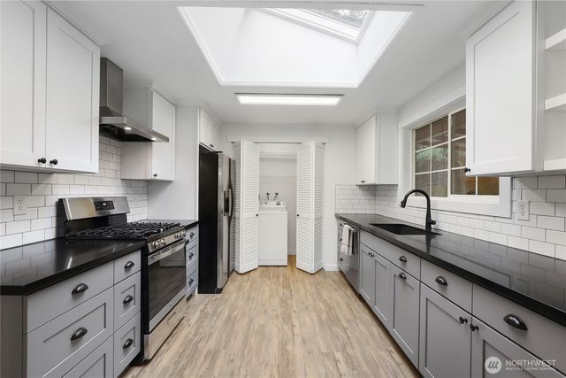 3380 NW Shadow Glen Boulevard, Silverdale, WA 98383