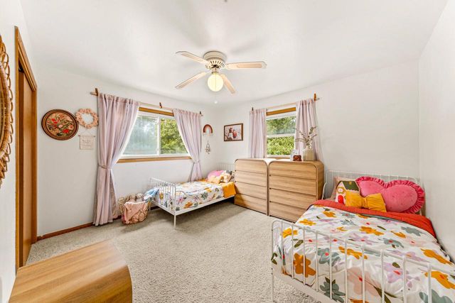 228 N Sawyer ROAD, Summit, WI 53066