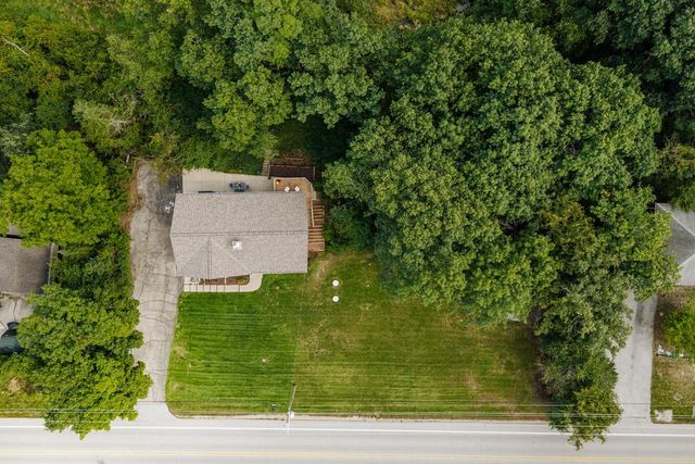 228 N Sawyer ROAD, Summit, WI 53066