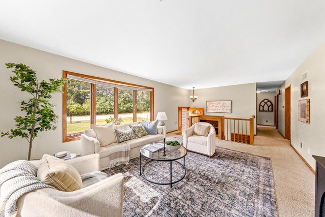 228 N Sawyer ROAD, Summit, WI 53066