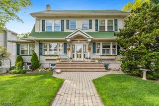 23 Pleasant Pl, Kearny Town, NJ 07032