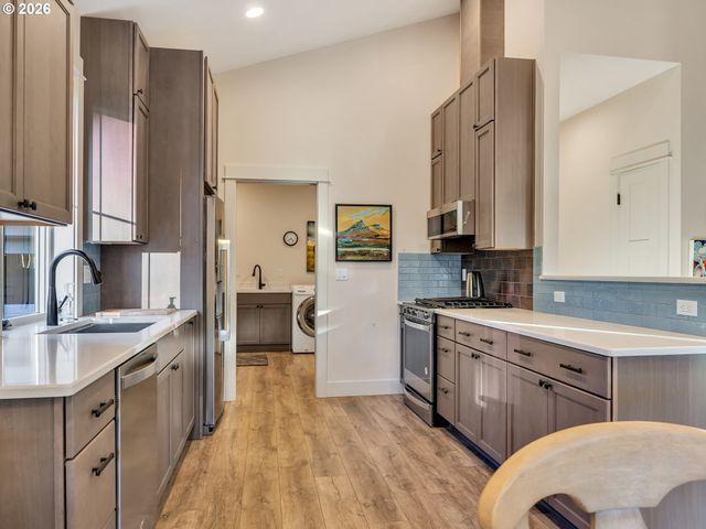 777 N MARION Ave, Gearhart, OR 97138