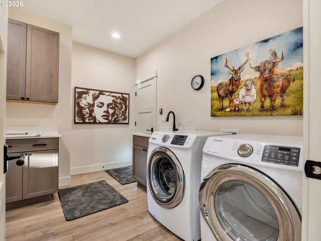 777 N MARION Ave, Gearhart, OR 97138