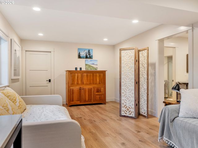 777 N MARION Ave, Gearhart, OR 97138