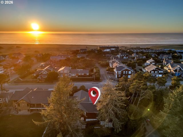 777 N MARION Ave, Gearhart, OR 97138