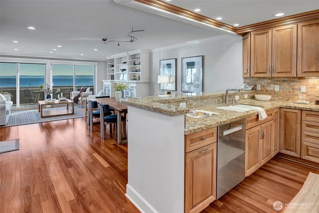 3312 Beach Drive SW, Seattle, WA 98116