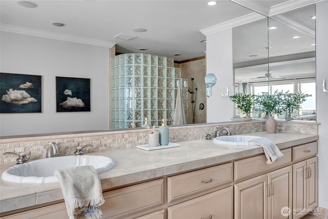3312 Beach Drive SW, Seattle, WA 98116