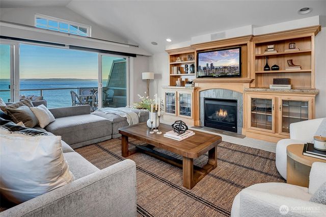 3312 Beach Drive SW, Seattle, WA 98116
