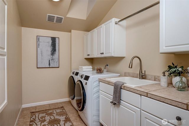 3312 Beach Drive SW, Seattle, WA 98116