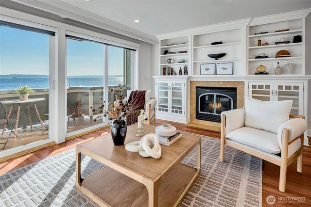 3312 Beach Drive SW, Seattle, WA 98116