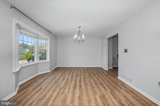 105 LAYTON DR, New Castle, DE 19720