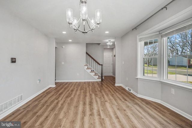 105 LAYTON DR, New Castle, DE 19720