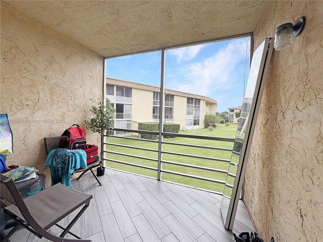 500 W Village Green Cir W 203, Palm Springs, FL 33461