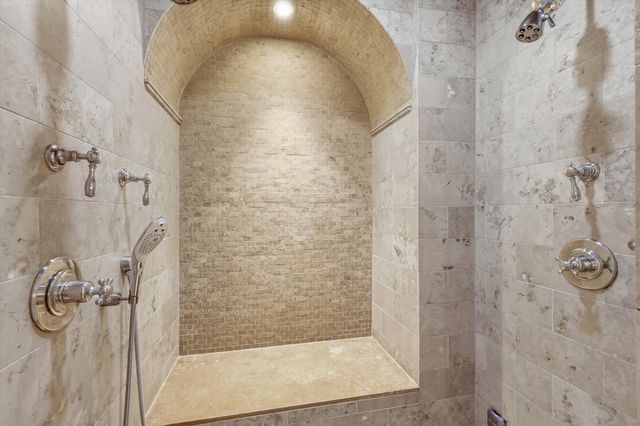 5110 Old Oak Lane, Colleyville, TX 76034