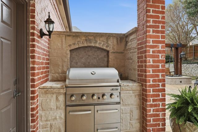 5110 Old Oak Lane, Colleyville, TX 76034