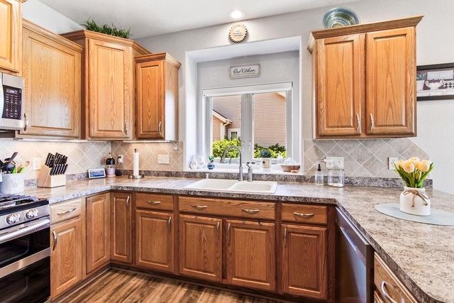 1370 Mamerow LANE E, Oconomowoc, WI 53066