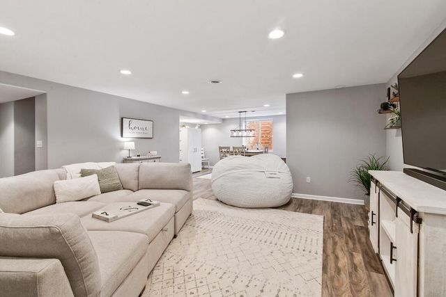 1370 Mamerow LANE E, Oconomowoc, WI 53066