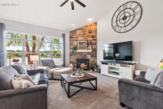 1370 Mamerow LANE E, Oconomowoc, WI 53066