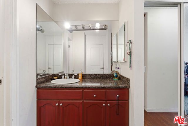 5460 White Oak Avenue G217, Encino (los Angeles), CA 91316