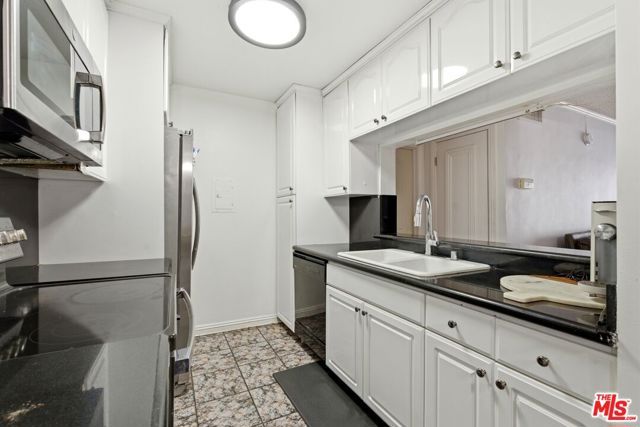 5460 White Oak Avenue G217, Encino (los Angeles), CA 91316