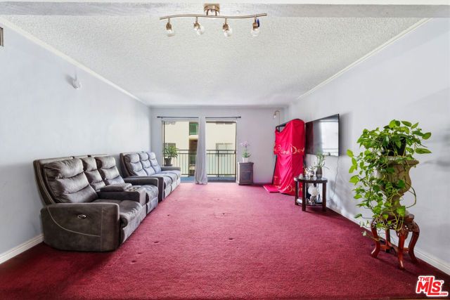 5460 White Oak Avenue G217, Encino (los Angeles), CA 91316