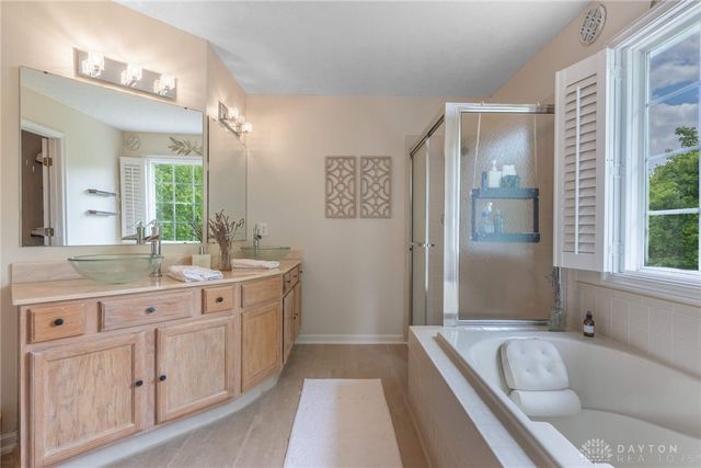 10075 Pebblestone Drive, Washington Twp, OH 45458
