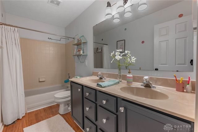 10075 Pebblestone Drive, Washington Twp, OH 45458