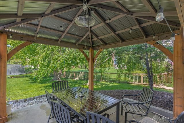 10075 Pebblestone Drive, Washington Twp, OH 45458