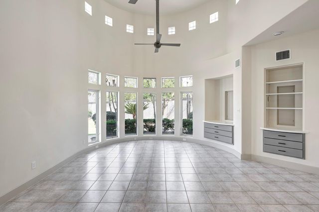 5304 Braeburn Drive, Bellaire, TX 77401