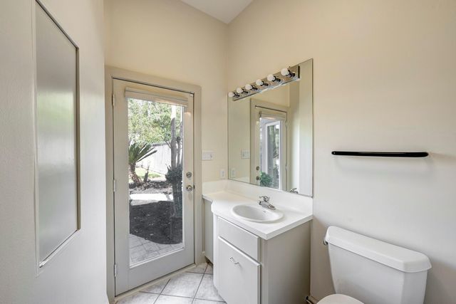 5304 Braeburn Drive, Bellaire, TX 77401