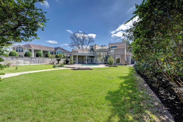 5304 Braeburn Drive, Bellaire, TX 77401