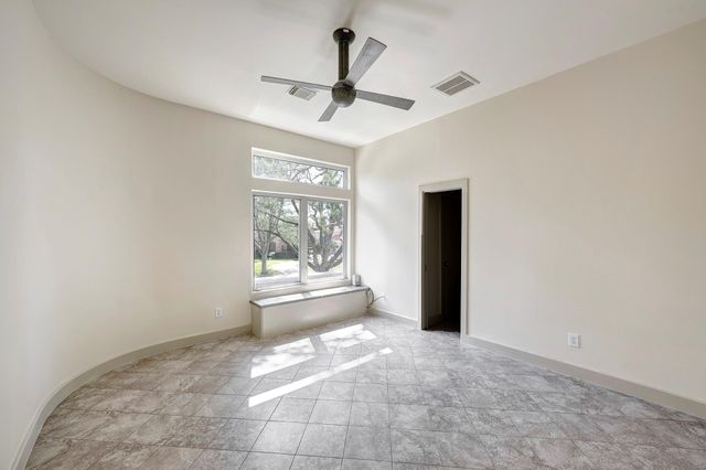 5304 Braeburn Drive, Bellaire, TX 77401