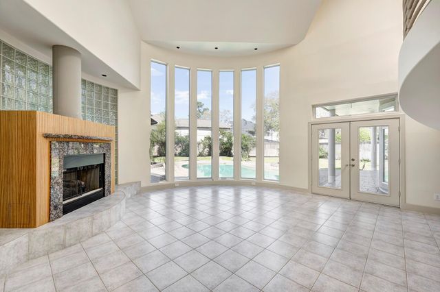 5304 Braeburn Drive, Bellaire, TX 77401