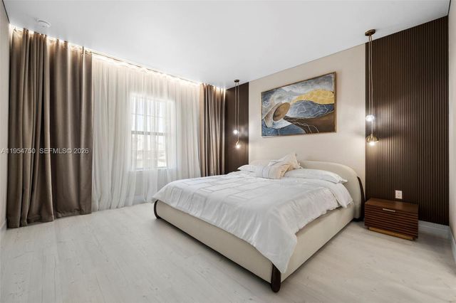 4642 W Pinehurst Trl W, Oakland Park, FL 33309