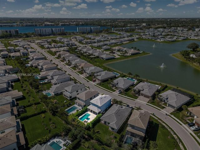 4642 W Pinehurst Trl W, Oakland Park, FL 33309