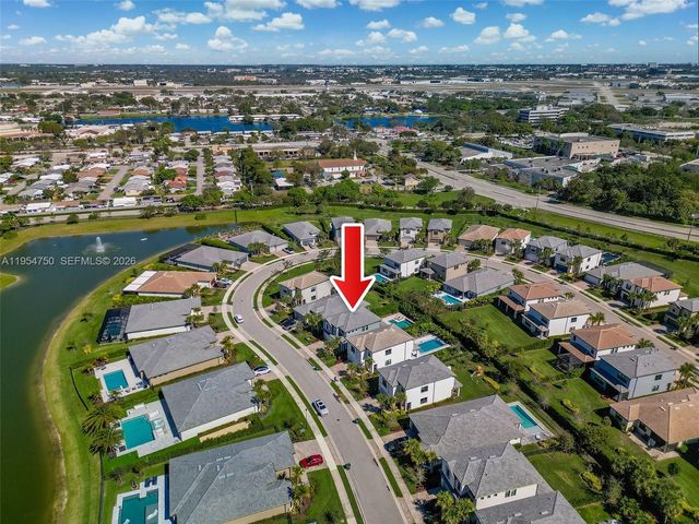 4642 W Pinehurst Trl W, Oakland Park, FL 33309