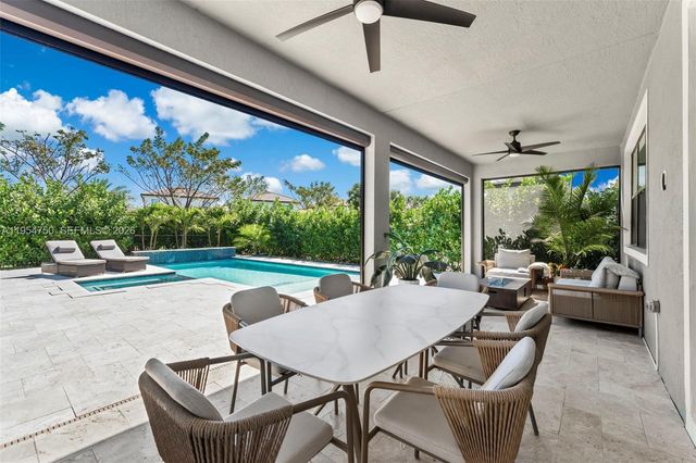 4642 W Pinehurst Trl W, Oakland Park, FL 33309