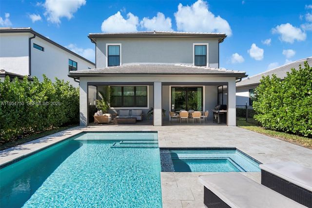 4642 W Pinehurst Trl W, Oakland Park, FL 33309